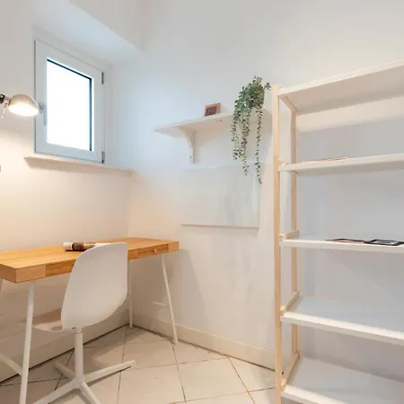 Living - Carducci Apartment *