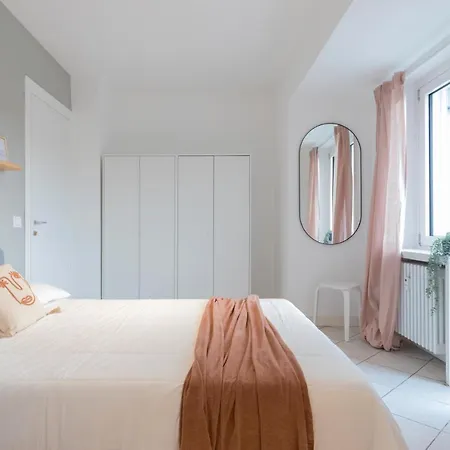 Living - Carducci * Turin