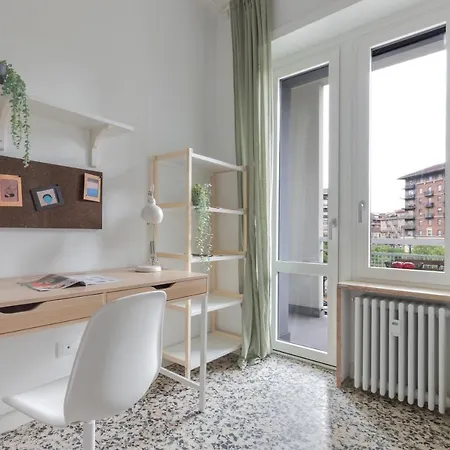 Living - Carducci Apartment *