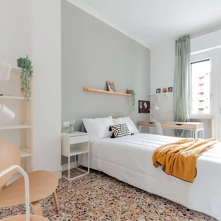 Living - Carducci * Turin