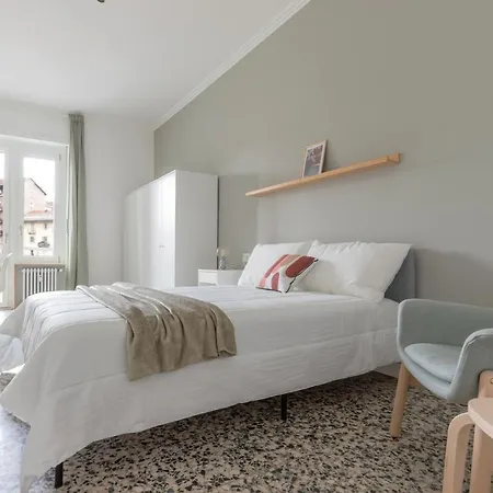 Living - Carducci Apartment *